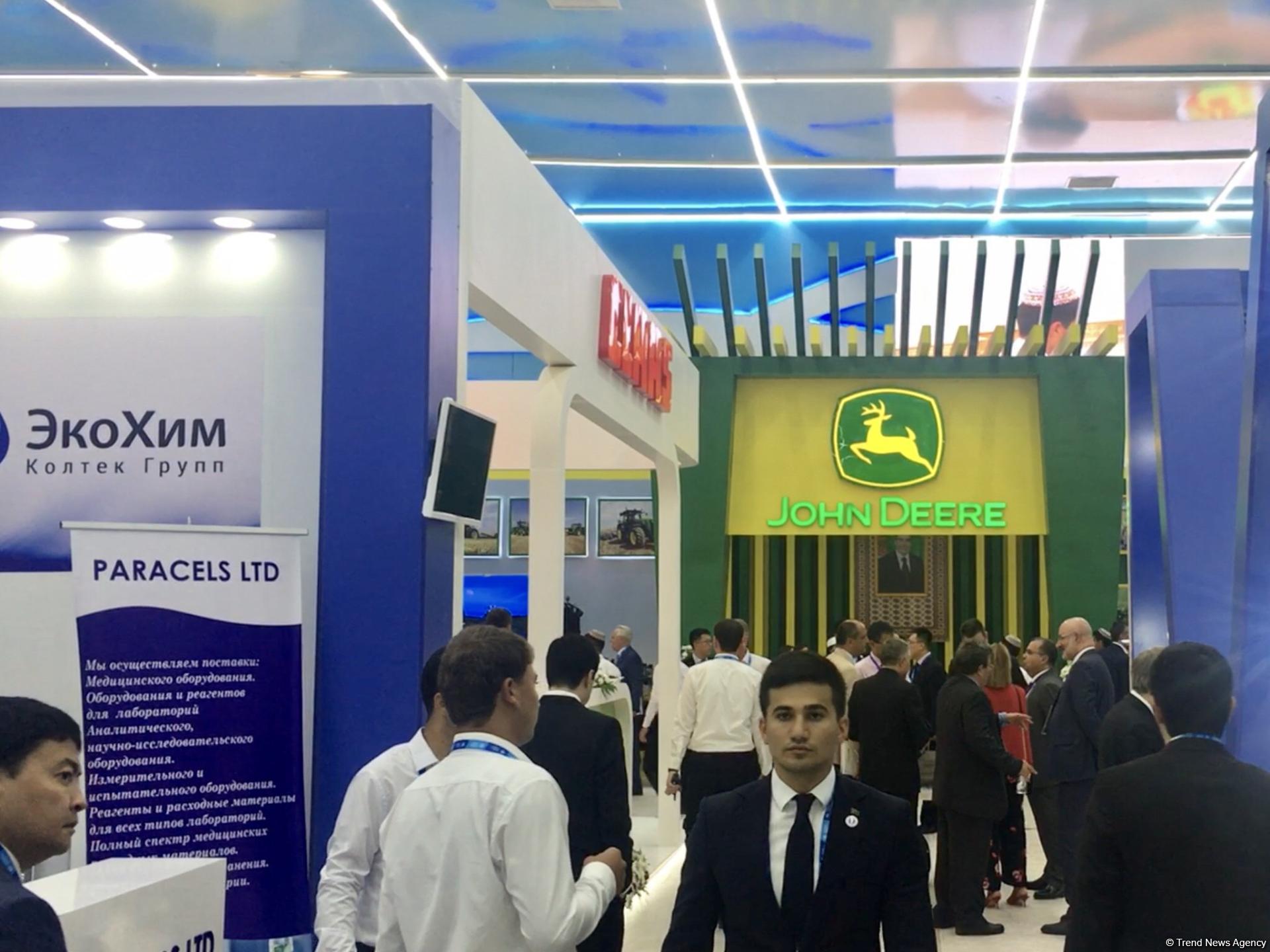 В Авазе проводится первый Каспийский экономический форум (Фоторепортаж)