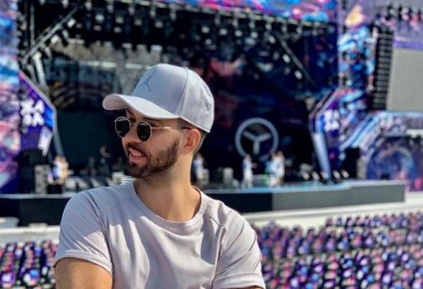 Баку способствует романтическому настроению - Денис Клявер (ФОТО)