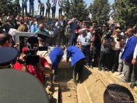 Проводится прощальная церемония с погибшим пилотом Миг-29 (ФОТО)