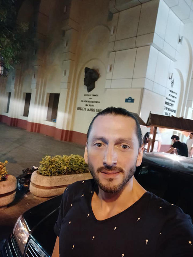 Российский актер с семьей отдыхает в Азербайджане (ФОТО)