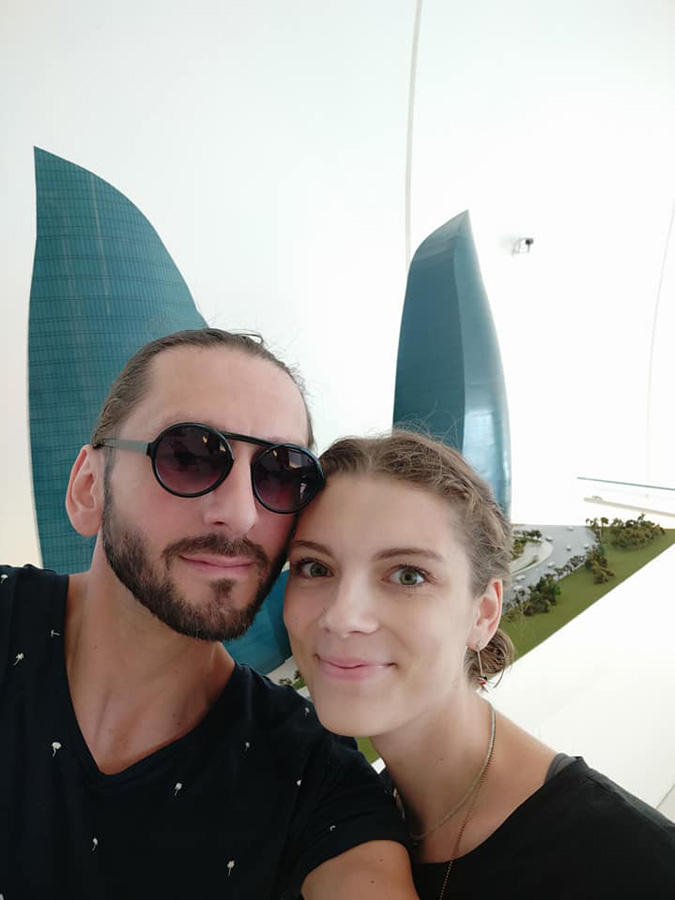 Российский актер с семьей отдыхает в Азербайджане (ФОТО)