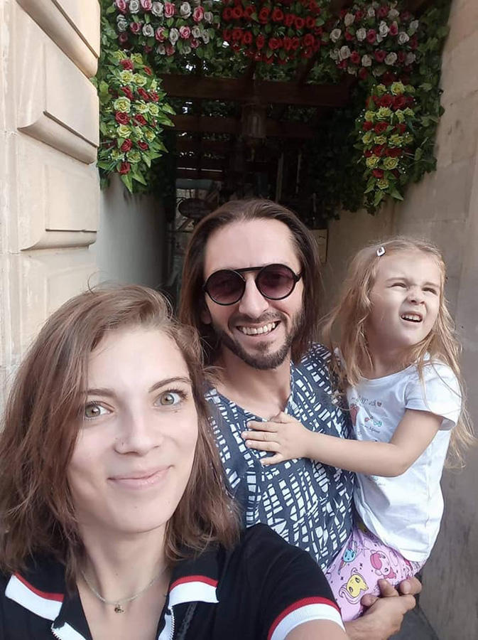 Российский актер с семьей отдыхает в Азербайджане (ФОТО)