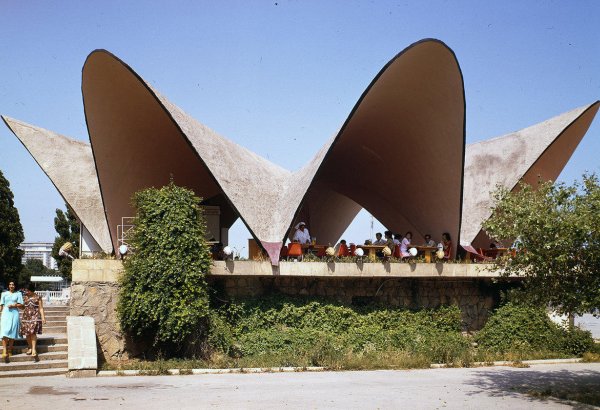Бакинское кафе "Жемчужина" вошло в ТОП-10 зданий советского модернизма (ФОТО)