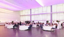 Первый вице-президент Мехрибан Алиева приняла участие в мероприятии вынужденных переселенцев в Центре Гейдара Алиева (ФОТО)