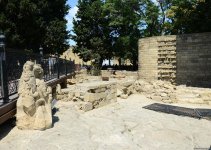 Загадочная башня Баку (Фоторепортаж)