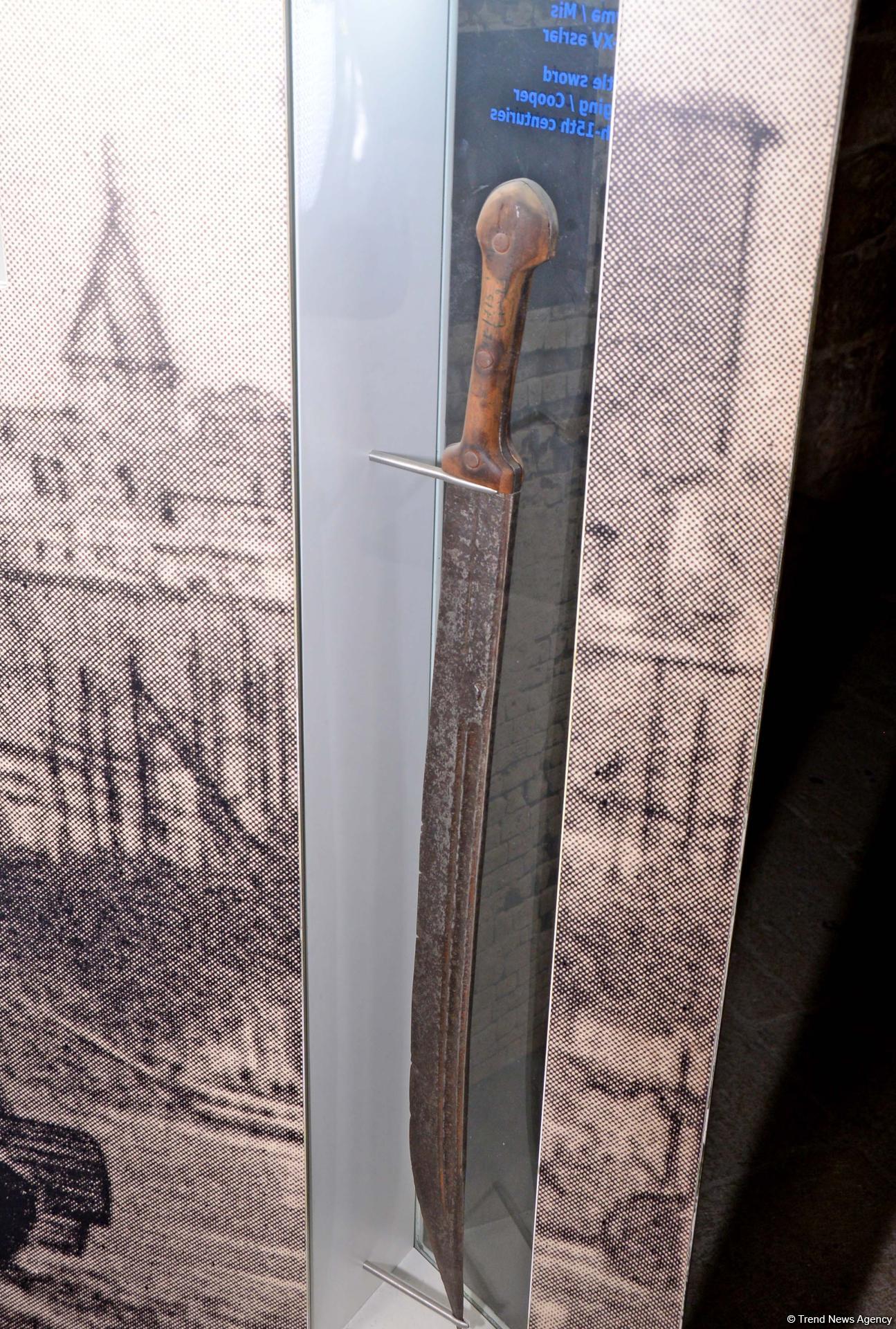 Загадочная башня Баку (Фоторепортаж)