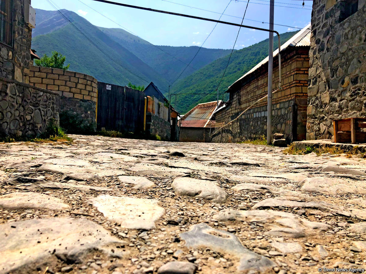 Путешествие по Азербайджану. Тайны самой древней церкви на Кавказе (ФОТО)