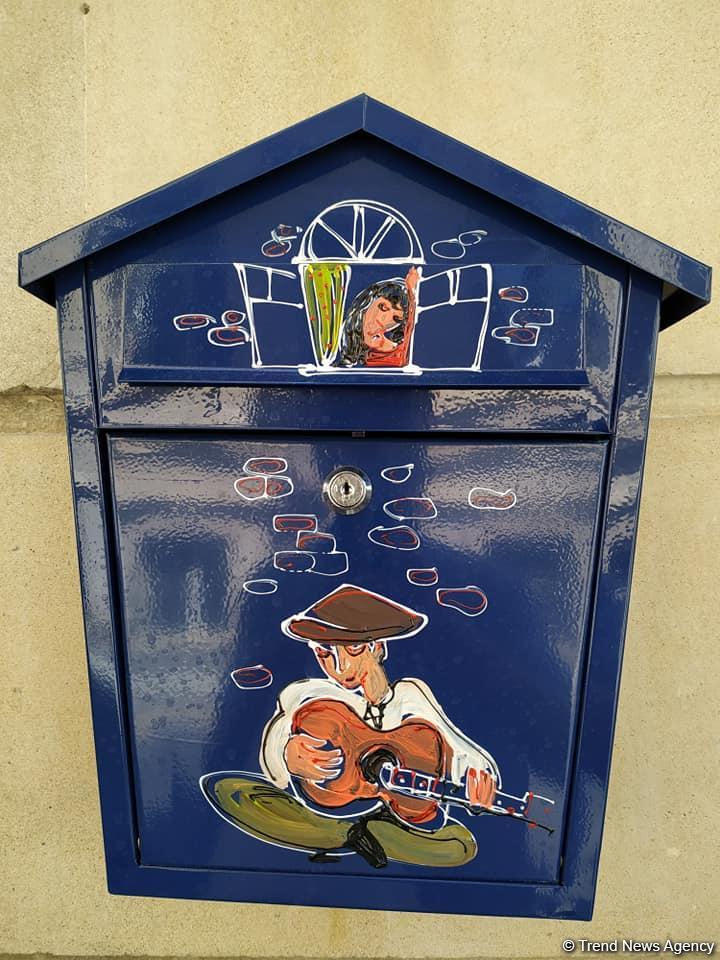 В Баку появились удивительные почтовые ящики! Так и хочется написать письмо…(ФОТО)