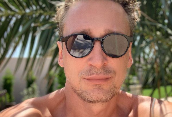 Известный российский стилист показал свою дачу в Мардакане (ФОТО)