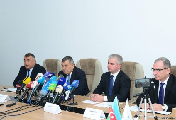 Азербайджанские фермеры получат субсидии в безналичной форме (ФОТО)