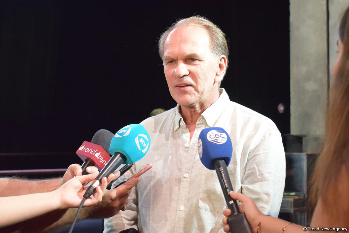 В Баку высокий уровень культуры людей – народный артист России Алексей Гуськов (ФОТО)