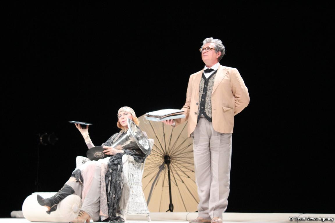 Юлия Рутберг  купила в Баку медный поднос и осуществила мечту матери (ФОТО)