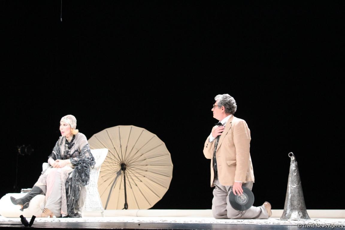 Юлия Рутберг  купила в Баку медный поднос и осуществила мечту матери (ФОТО)