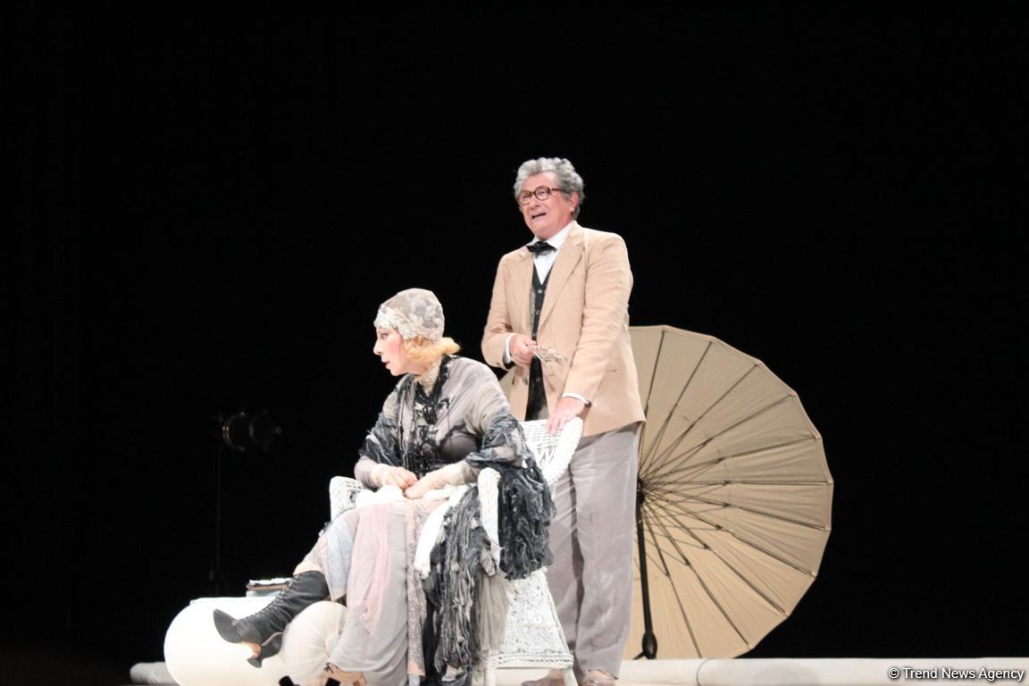 Юлия Рутберг  купила в Баку медный поднос и осуществила мечту матери (ФОТО)