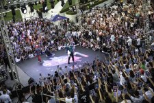 Он чудом спасся от смерти, а зрители выбрали его лучшим в Азербайджане (ФОТО)