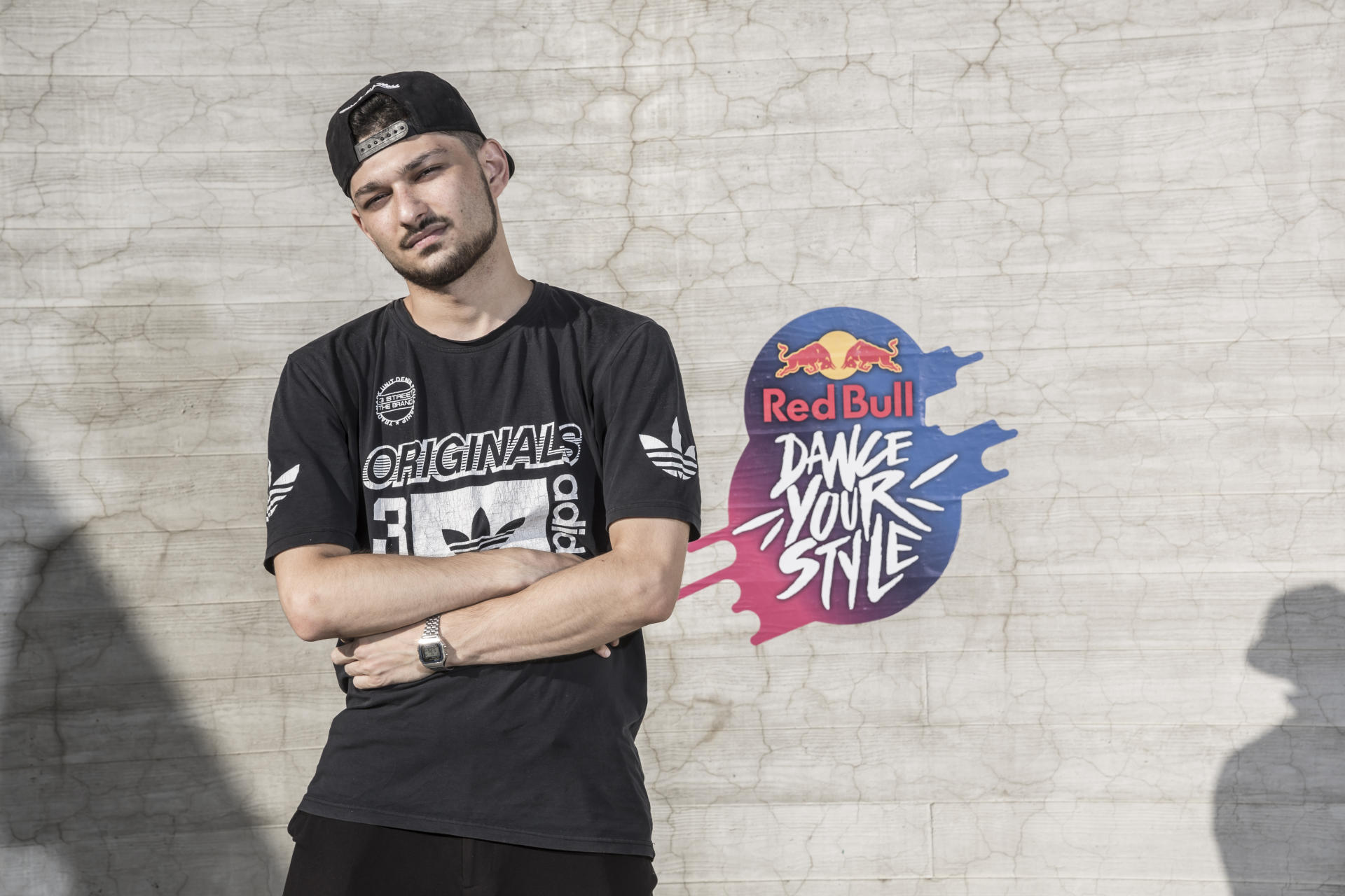 Он чудом спасся от смерти, а зрители выбрали его лучшим в Азербайджане (ФОТО)