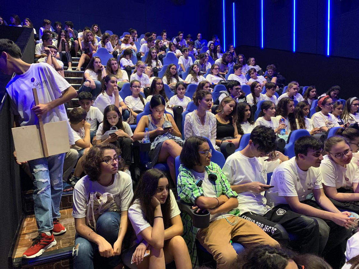 Хотела припугнуть детей, что оставлю в Баку. И хорошо, мы остаёмся! (ФОТО)