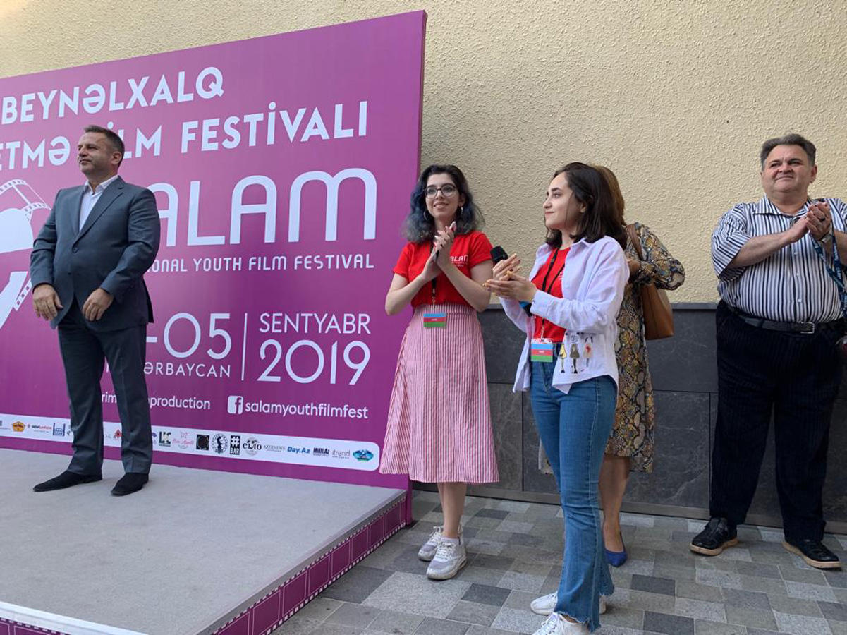 Хотела припугнуть детей, что оставлю в Баку. И хорошо, мы остаёмся! (ФОТО)