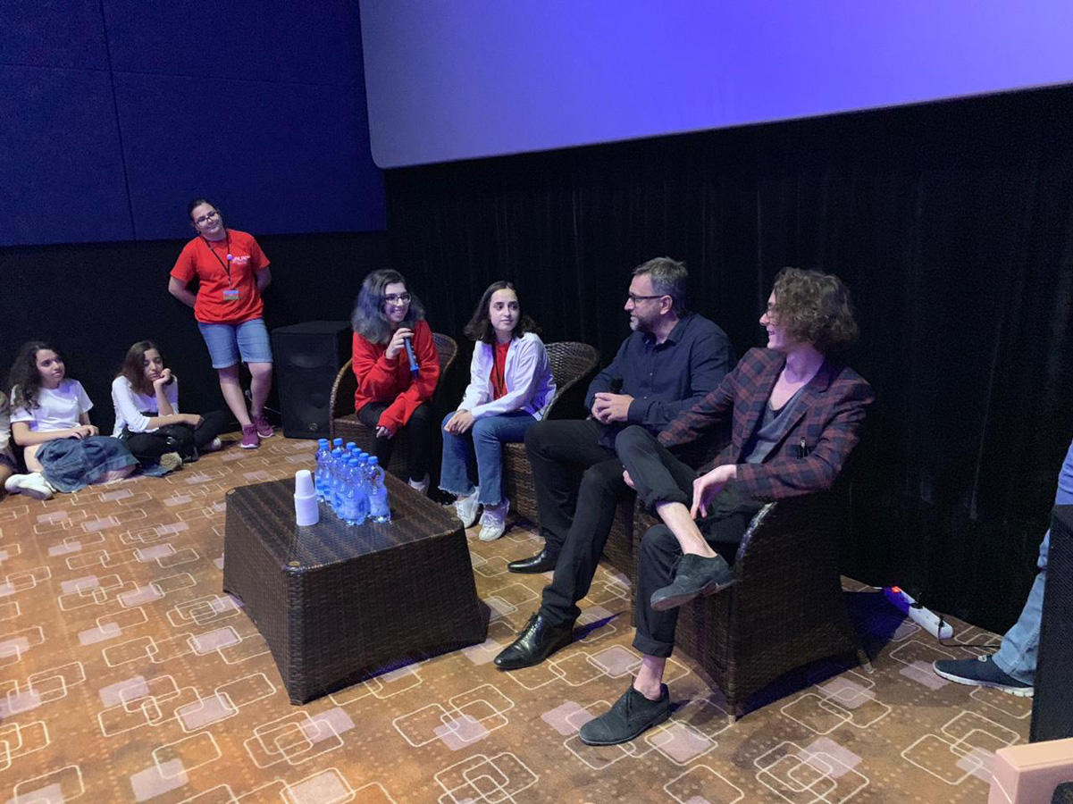 Хотела припугнуть детей, что оставлю в Баку. И хорошо, мы остаёмся! (ФОТО)