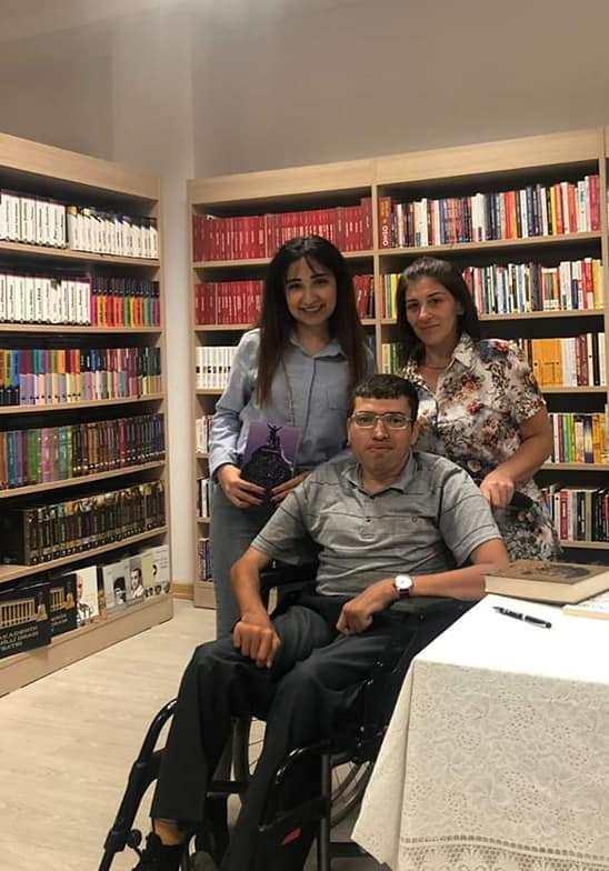 Слабые мышцы, сильная воля – Самир Иманов призывает к борьбе через литературу  (ФОТО)