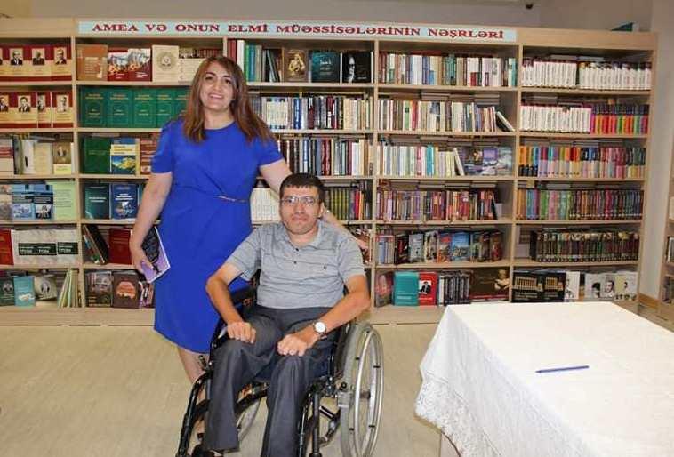 Слабые мышцы, сильная воля – Самир Иманов призывает к борьбе через литературу  (ФОТО)