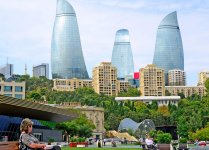 "Алмазное ожерелье" Баку (Фоторепортаж)