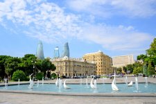 "Алмазное ожерелье" Баку (Фоторепортаж)