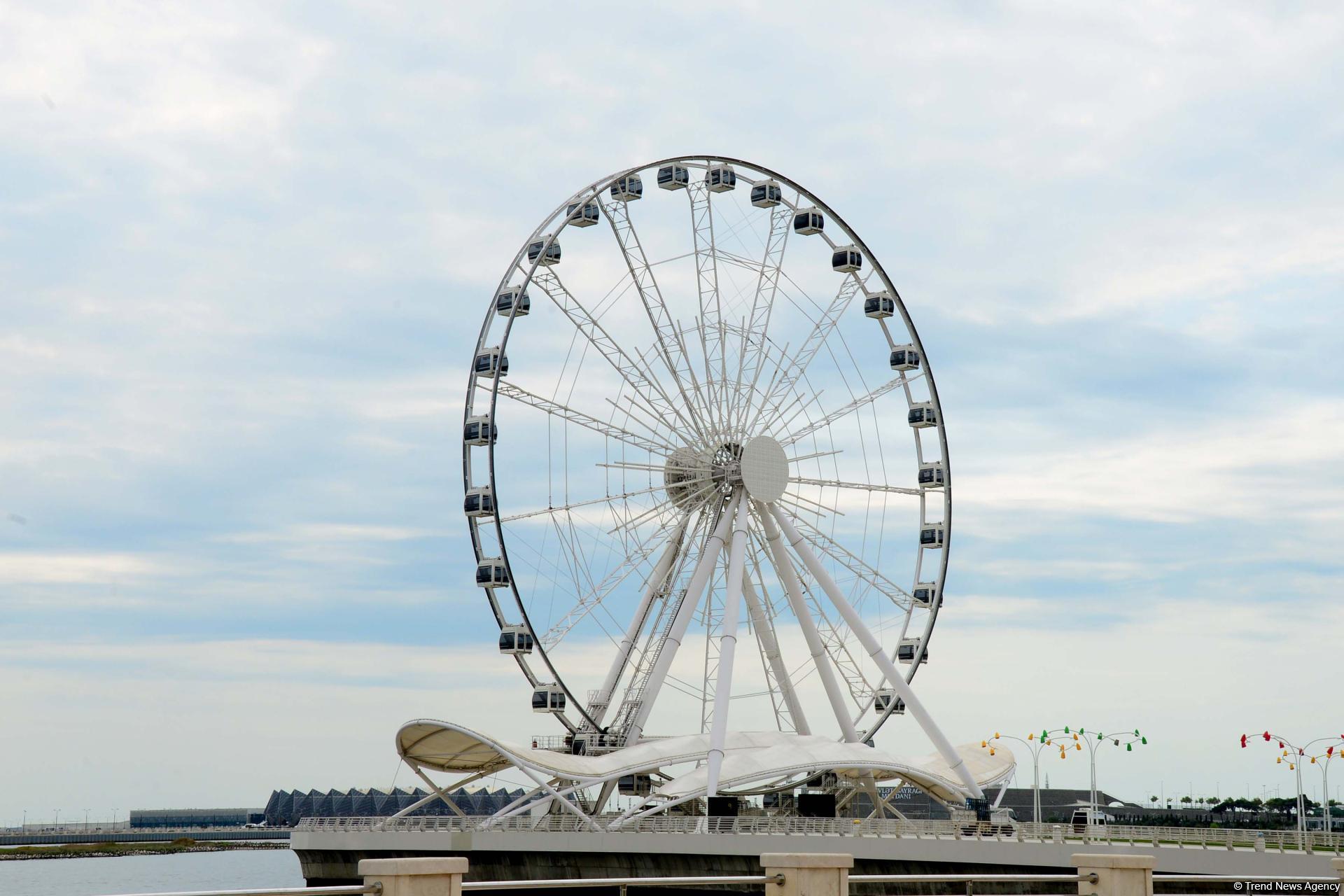 "Алмазное ожерелье" Баку (Фоторепортаж)