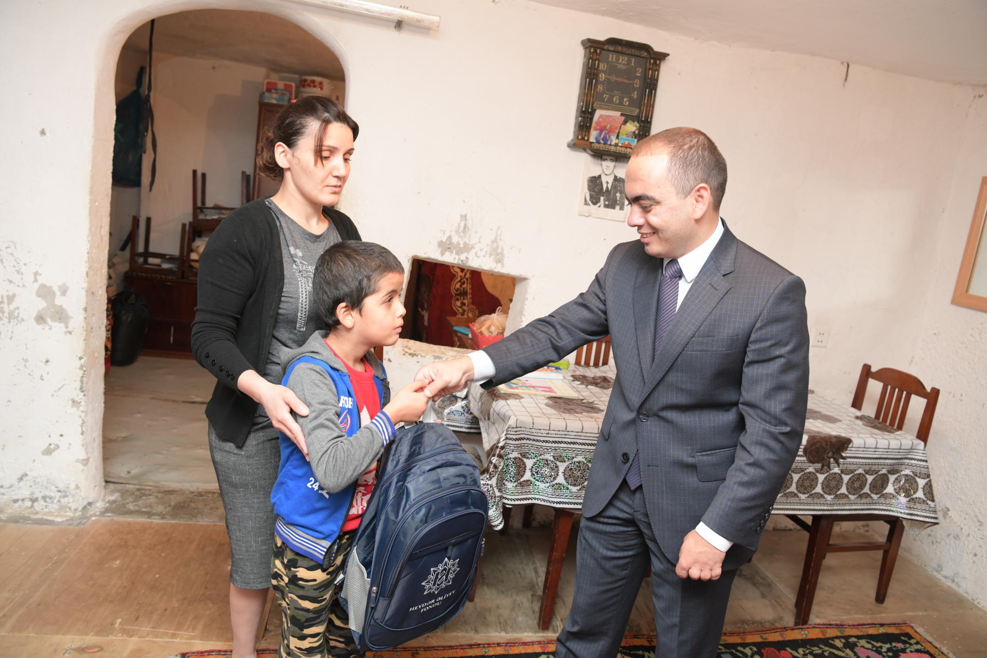 Подарки от Фонда Гейдара Алиева детям из 17 тысяч малообеспеченных семей  и воспитанникам детских домов (ФОТО)