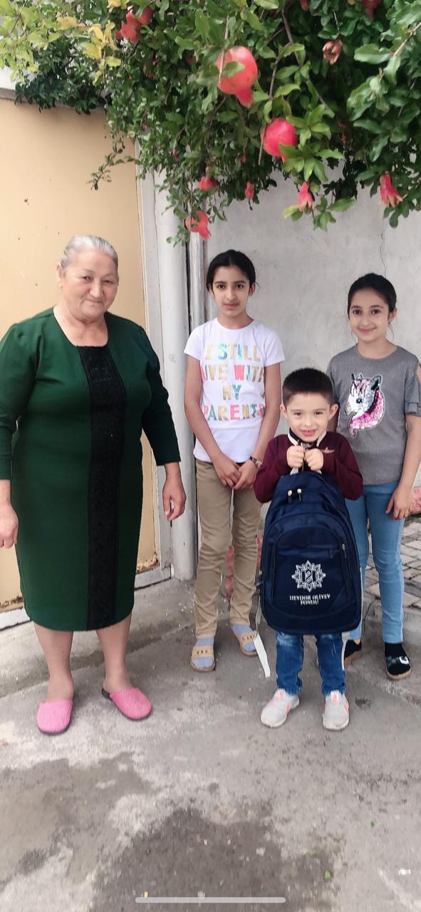 Подарки от Фонда Гейдара Алиева детям из 17 тысяч малообеспеченных семей  и воспитанникам детских домов (ФОТО)