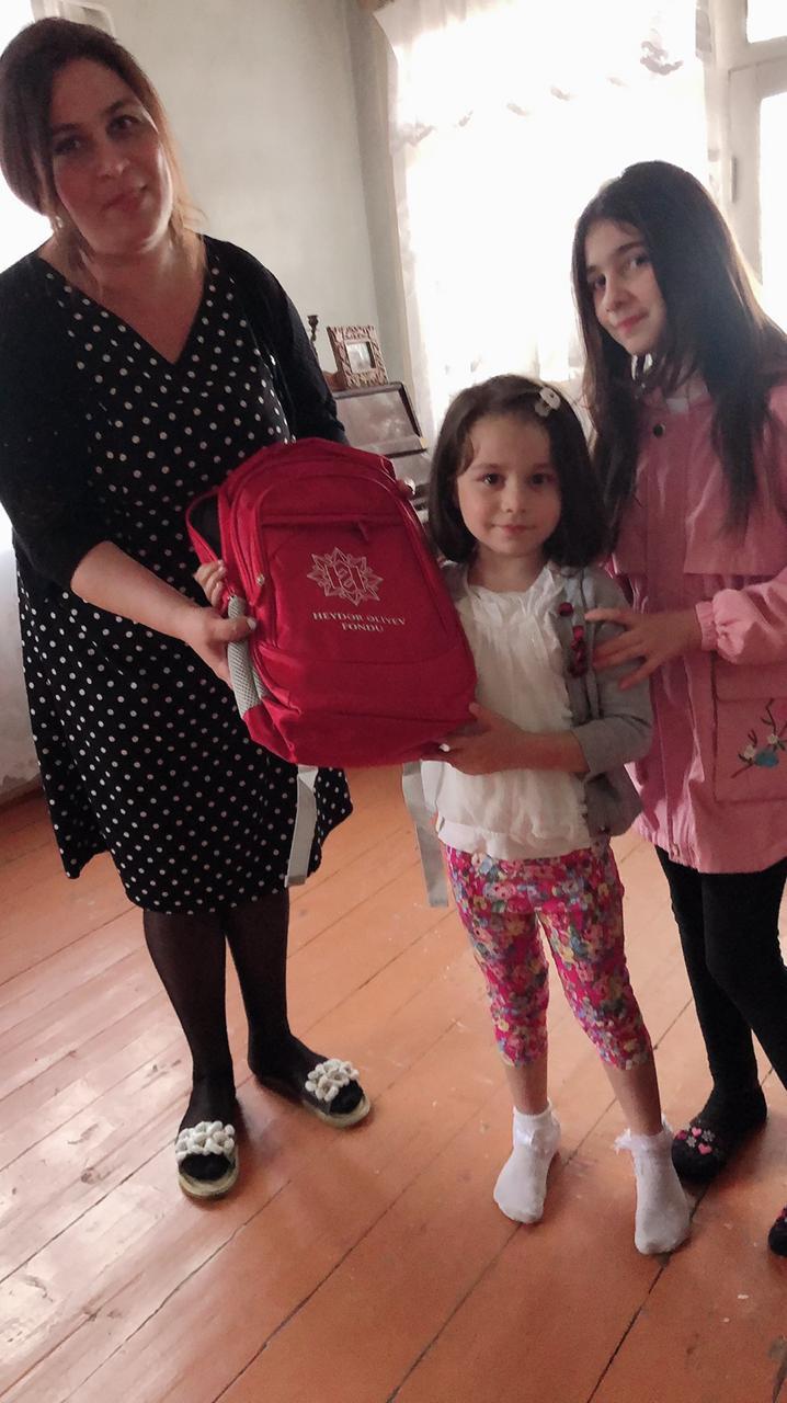 Подарки от Фонда Гейдара Алиева детям из 17 тысяч малообеспеченных семей  и воспитанникам детских домов (ФОТО)