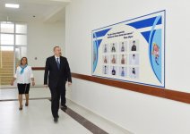 Президент Ильхам Алиев ознакомился с условиями, созданными в средней школе номер 208 в Баку (ФОТО)