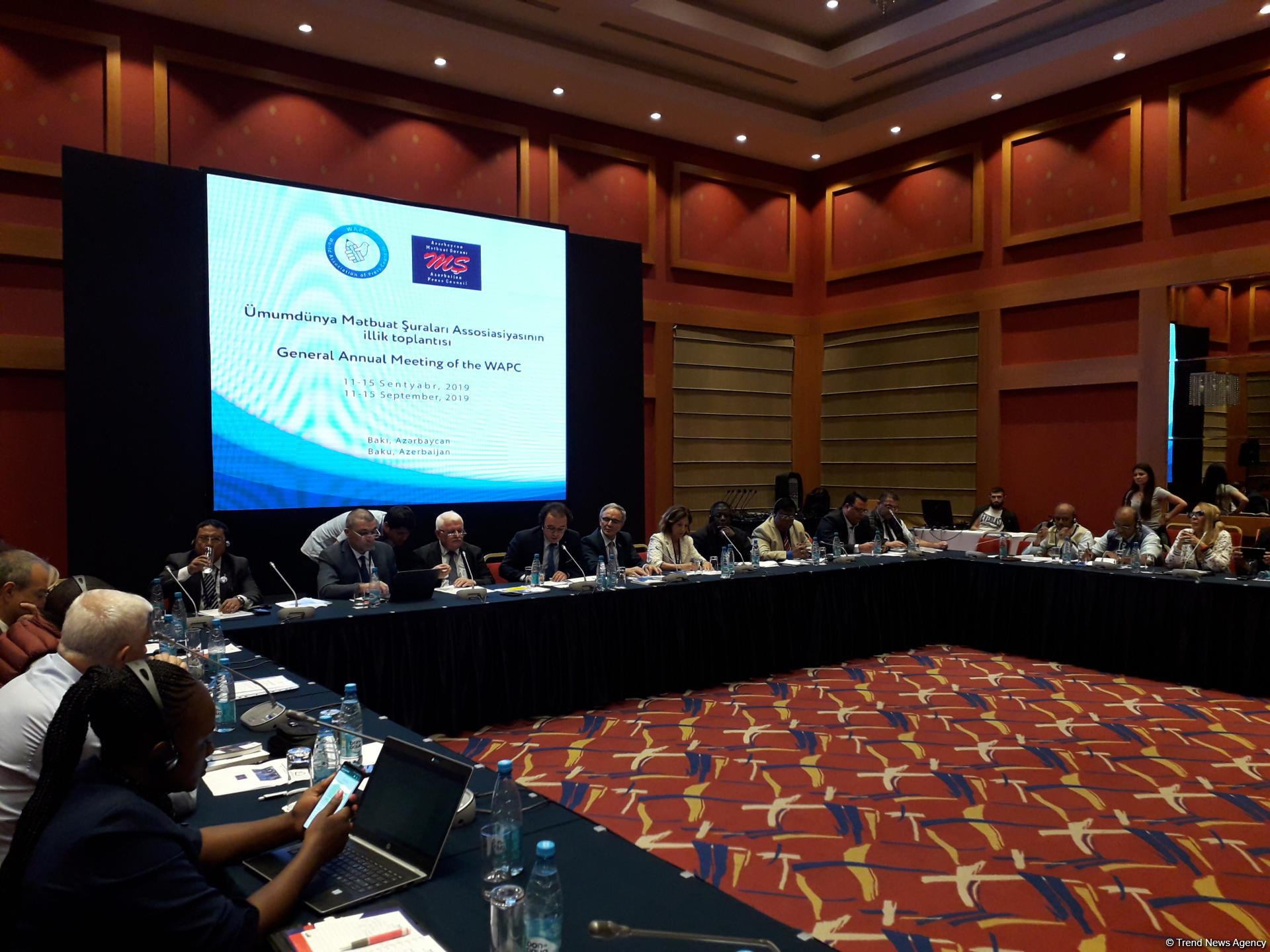 Афлатун Амашов: Деятельность журналистов в конфликтных зонах достойна высокой оценки (ФОТО)