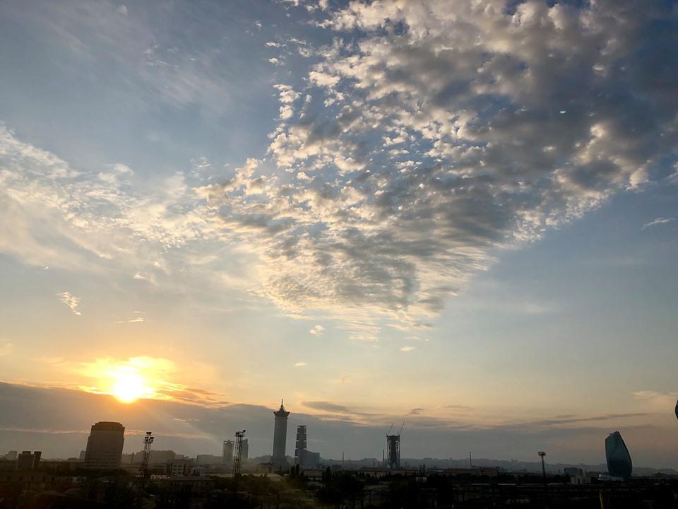 Осенний восход над Бакинской бухтой – красота неимоверная (ВИДЕО, ФОТО)