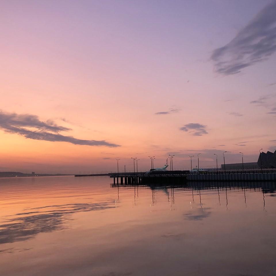 Осенний восход над Бакинской бухтой – красота неимоверная (ВИДЕО, ФОТО)