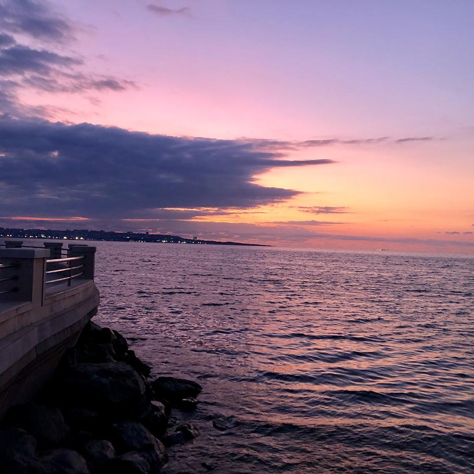 Осенний восход над Бакинской бухтой – красота неимоверная (ВИДЕО, ФОТО)