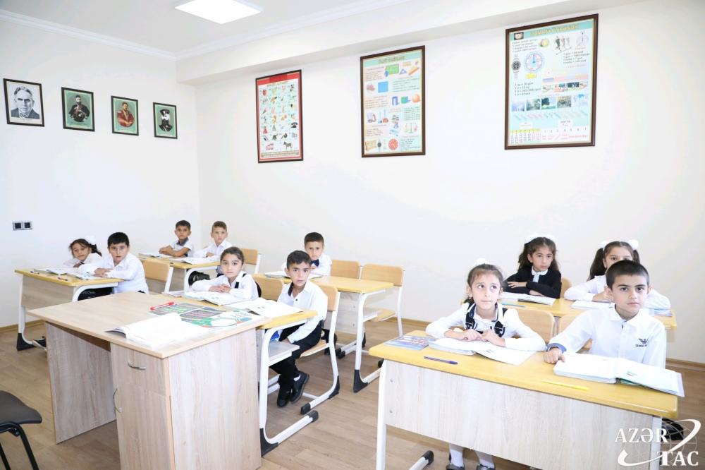 В Агсу и Исмаиллы сданы в эксплуатацию новые школьные здания, построенные Фондом Гейдара Алиева (ФОТО)