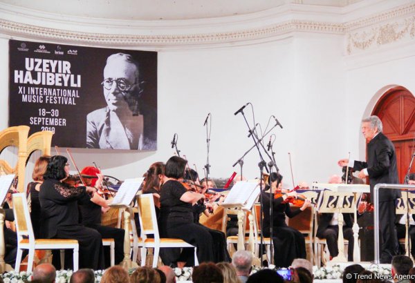 В Баку состоялось торжественное открытие XI Международного музыкального фестиваля Узеира Гаджибейли (ФОТО)