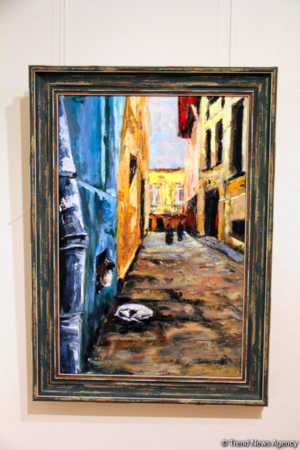 Российский дипломат Оксана Орлова воплотила свою любовь к Азербайджану в ярких картинах (ФОТО)