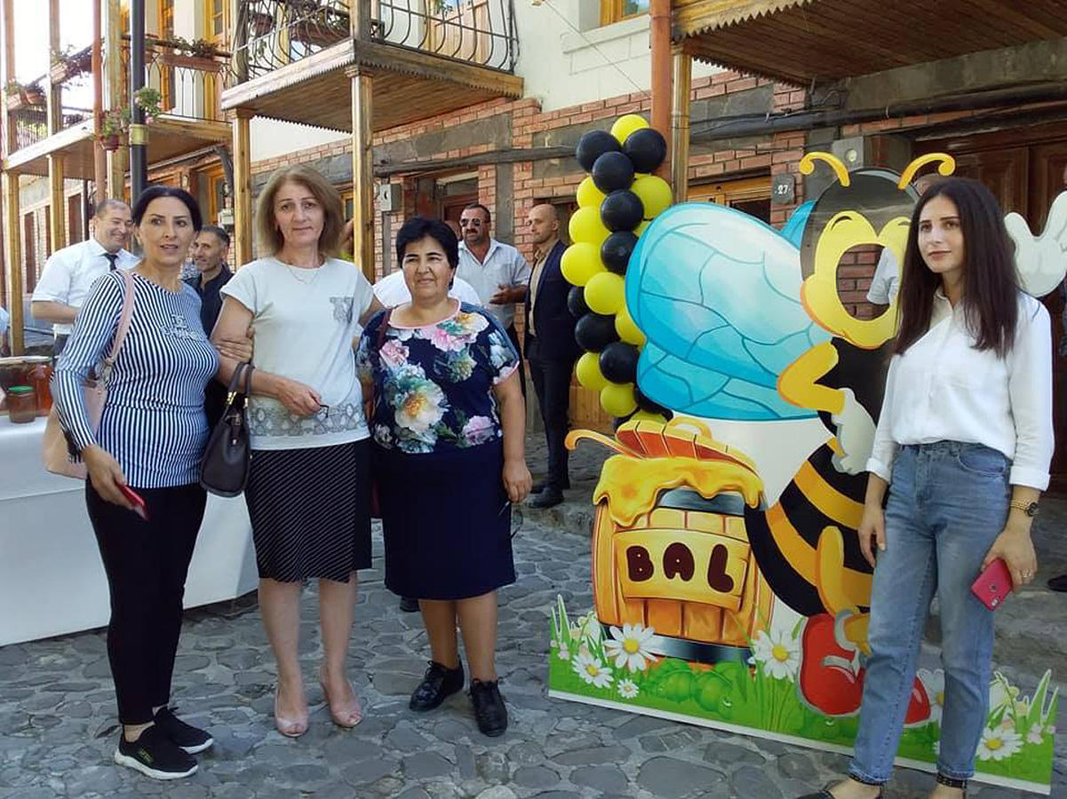 В Гахе прошел Фестиваль меда. Экология на страже здоровья семьи (ФОТО)