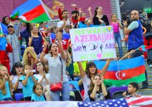 Зрители Чемпионата мира в Баку восхищены пластикой и красотой движений граций (ФОТО)