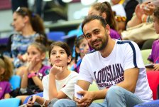 Зрители Чемпионата мира в Баку восхищены пластикой и красотой движений граций (ФОТО)