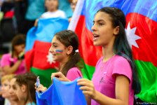 Зрители Чемпионата мира в Баку восхищены пластикой и красотой движений граций (ФОТО)