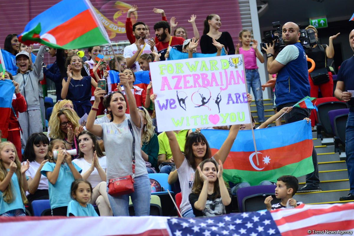 В Баку стартовал финал многоборья Чемпионата мира по художественной гимнастике (ФОТО)