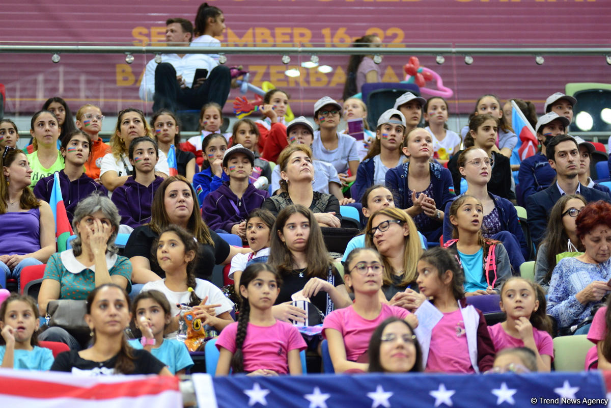 В Баку стартовал финал многоборья Чемпионата мира по художественной гимнастике (ФОТО)