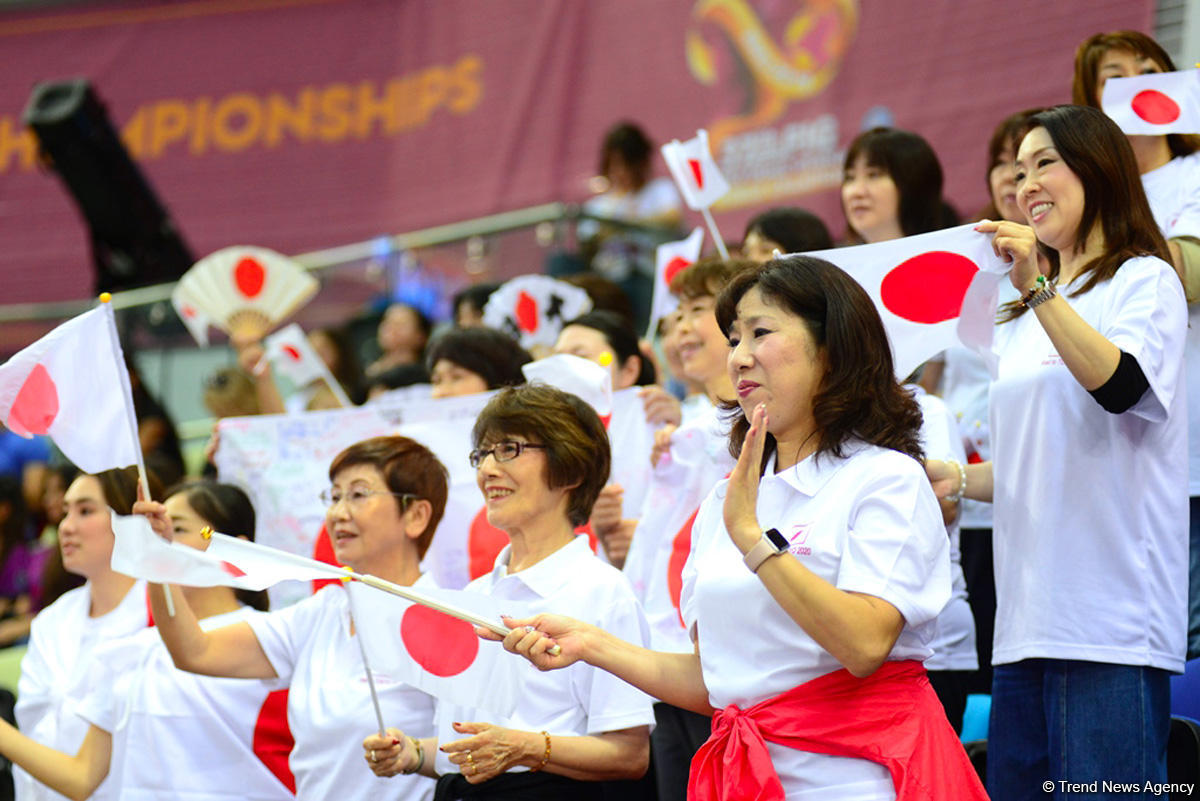 Зрители Чемпионата мира в Баку восхищены пластикой и красотой движений граций (ФОТО)