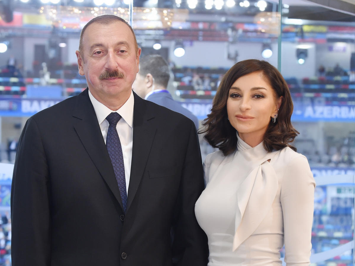 Президент Ильхам Алиев и Первая леди Мехрибан Алиева направили поздравительное послание турецкой спортсменке Нурай Гюнгер, победившей на Чемпионате Европы по тяжелой атлетике в Иреване