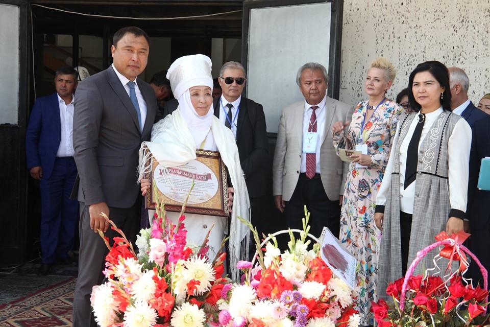 Ты не плачь, когда я умру - азербайджанцы в Кыргызстане (ФОТО)