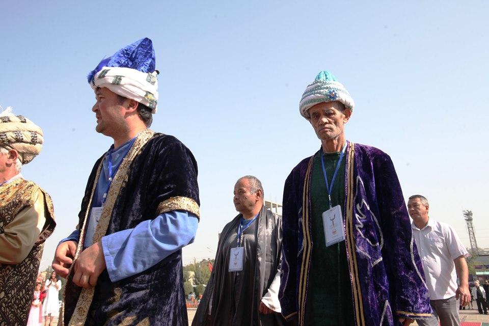 Ты не плачь, когда я умру - азербайджанцы в Кыргызстане (ФОТО)