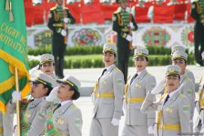 В Туркменистане прошёл военный парад в честь Дня независимости (ФОТО)